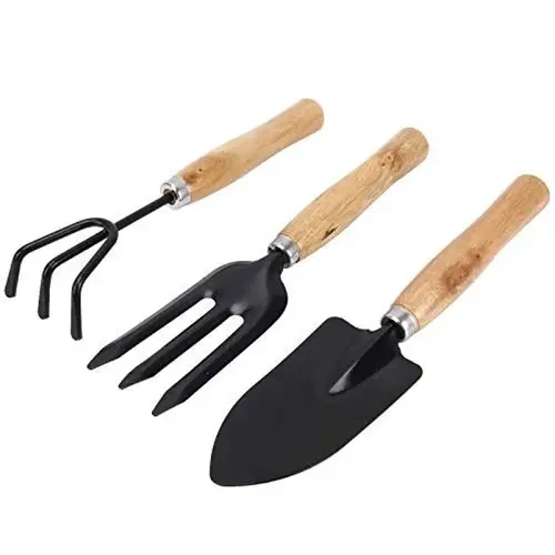 small garden tool kit for home and balcony gardening
